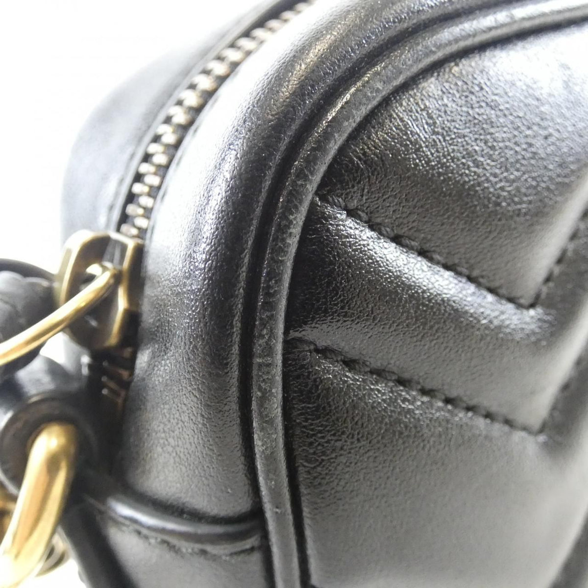 Gucci GG Marmont Shoulder Bag — view 4