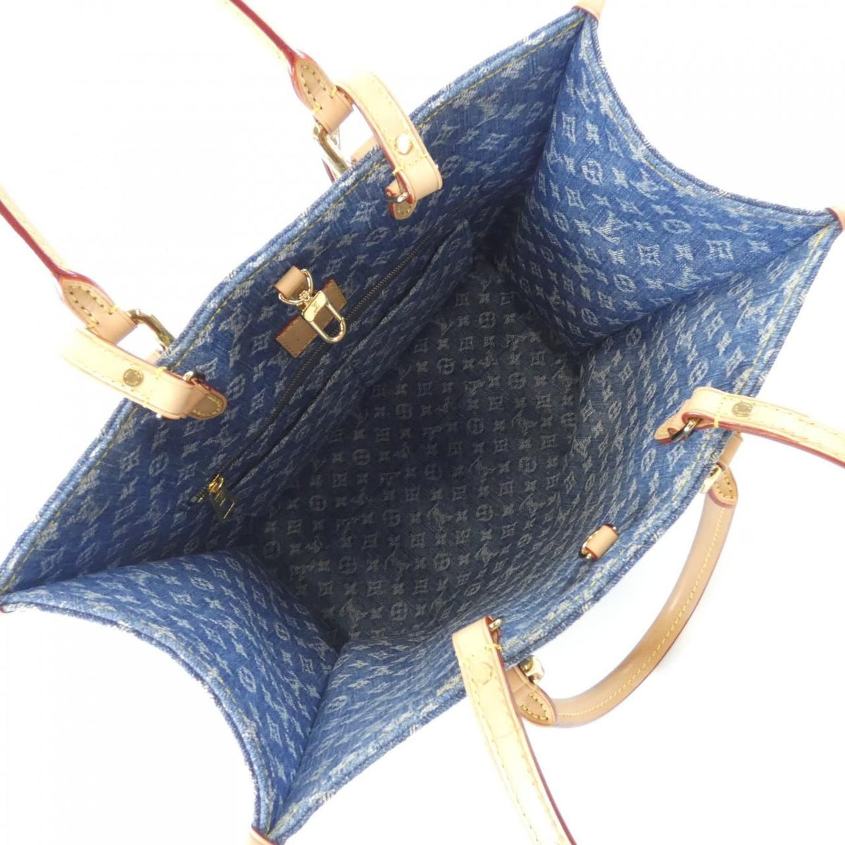 Louis Vuitton LV Remix On The Go MM Bag — view 6