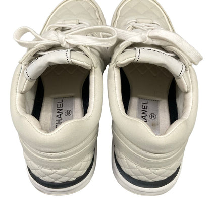 Chanel Sneakers White Black CC Logo Cotton — view 7