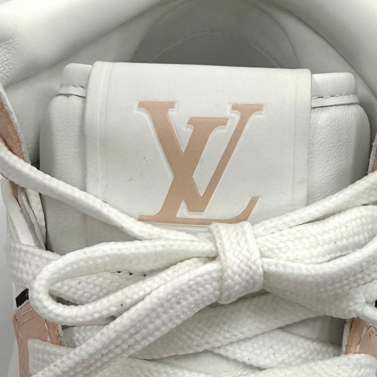 Louis Vuitton LV Stadium Line LV Logo Monogram Lace-up Leather High Top — view 8