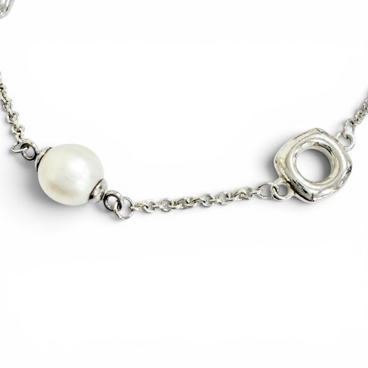 Tiffany & Co Square Anchor Chain Fresh Water Pearl Bracelet — view 3