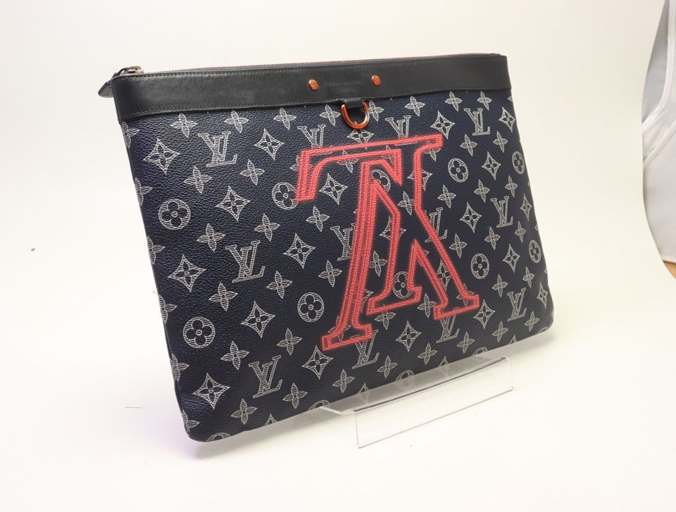 Louis Vuitton Pochette Jules GM Monogram Upside Down — view 4
