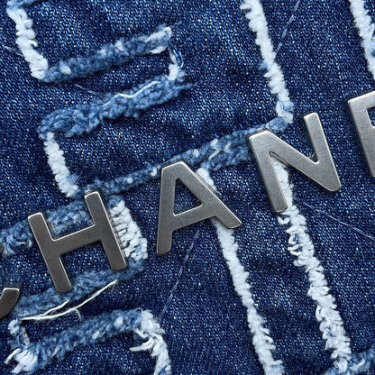 Chanel Chain Shoulder Bag Chanel 22 Quilted Logo Small Denim — view 8