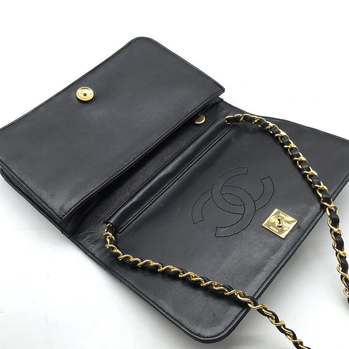 Chanel CC Logo Quilted Push Lock Lambskin Chain Shoulder Bag Black — view 8