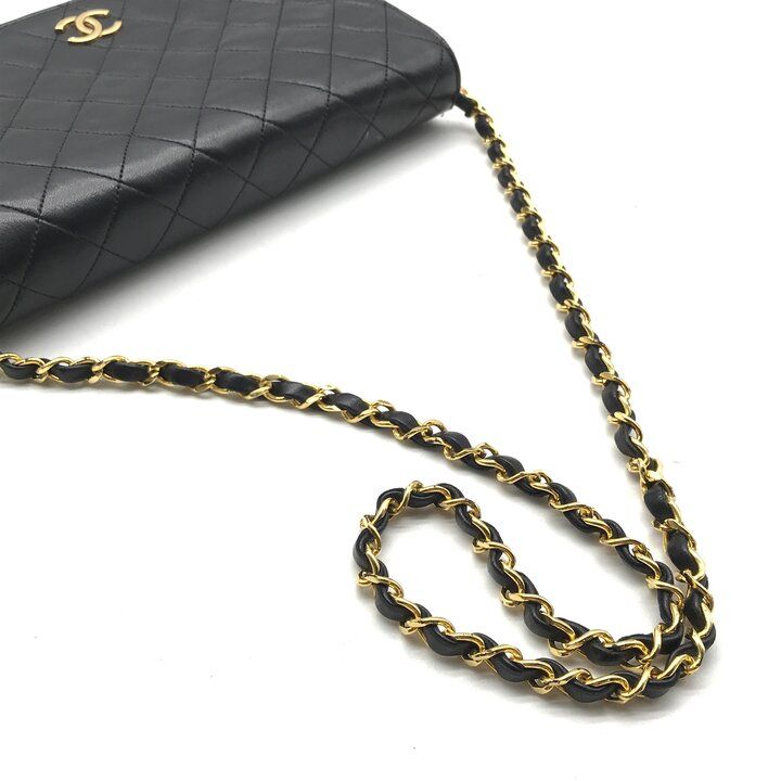 Chanel CC Logo Quilted Push Lock Lambskin Chain Shoulder Bag Black — view 7