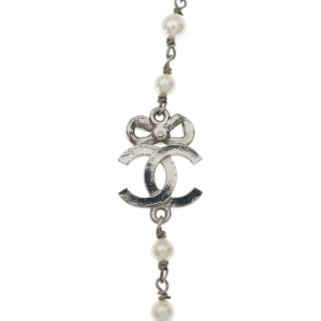 Chanel CC Logo Necklace Choker Pearl Rhinestone Ribbon Silver — view 3