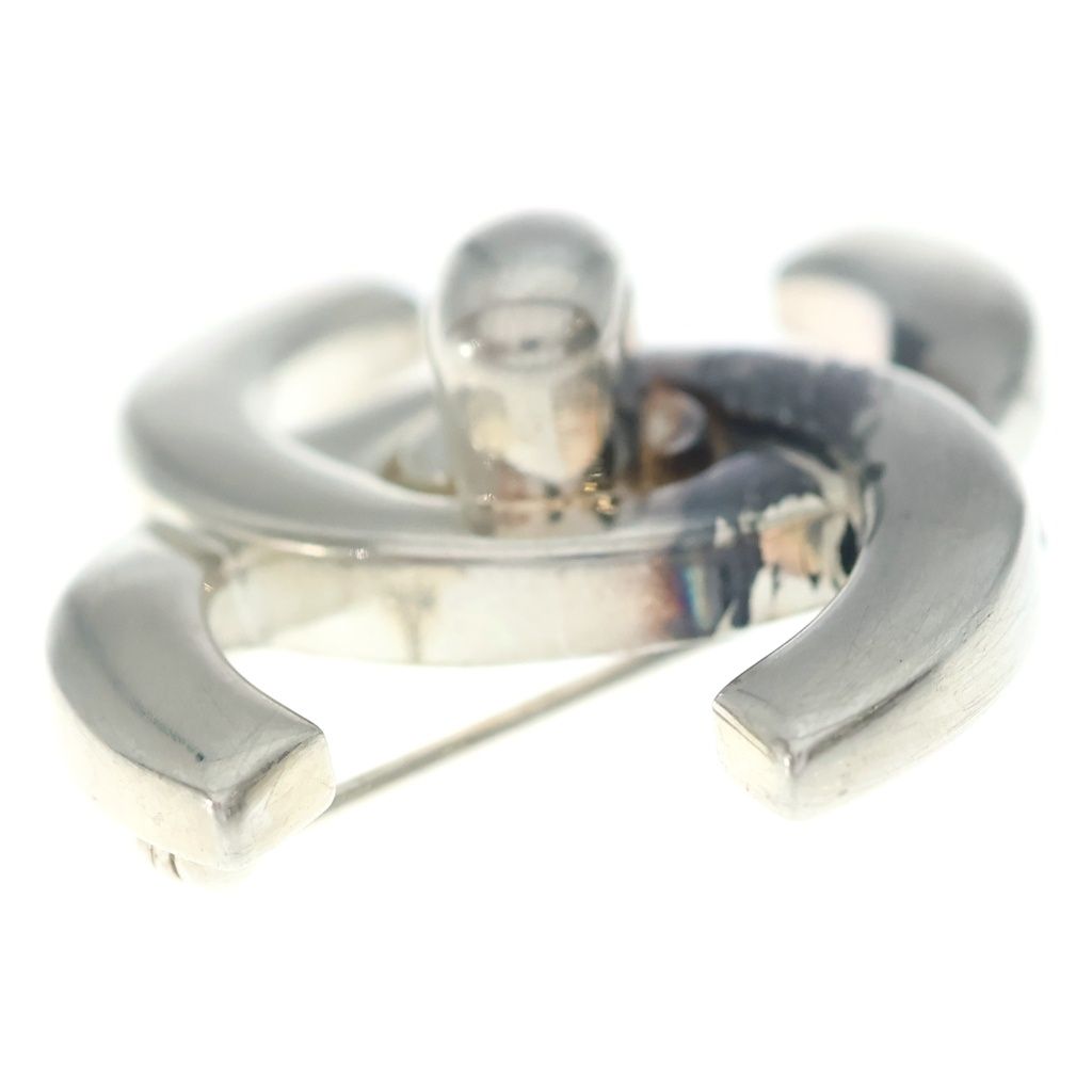 Chanel CC Logo Turnlock Brooch Silver Metal — view 3