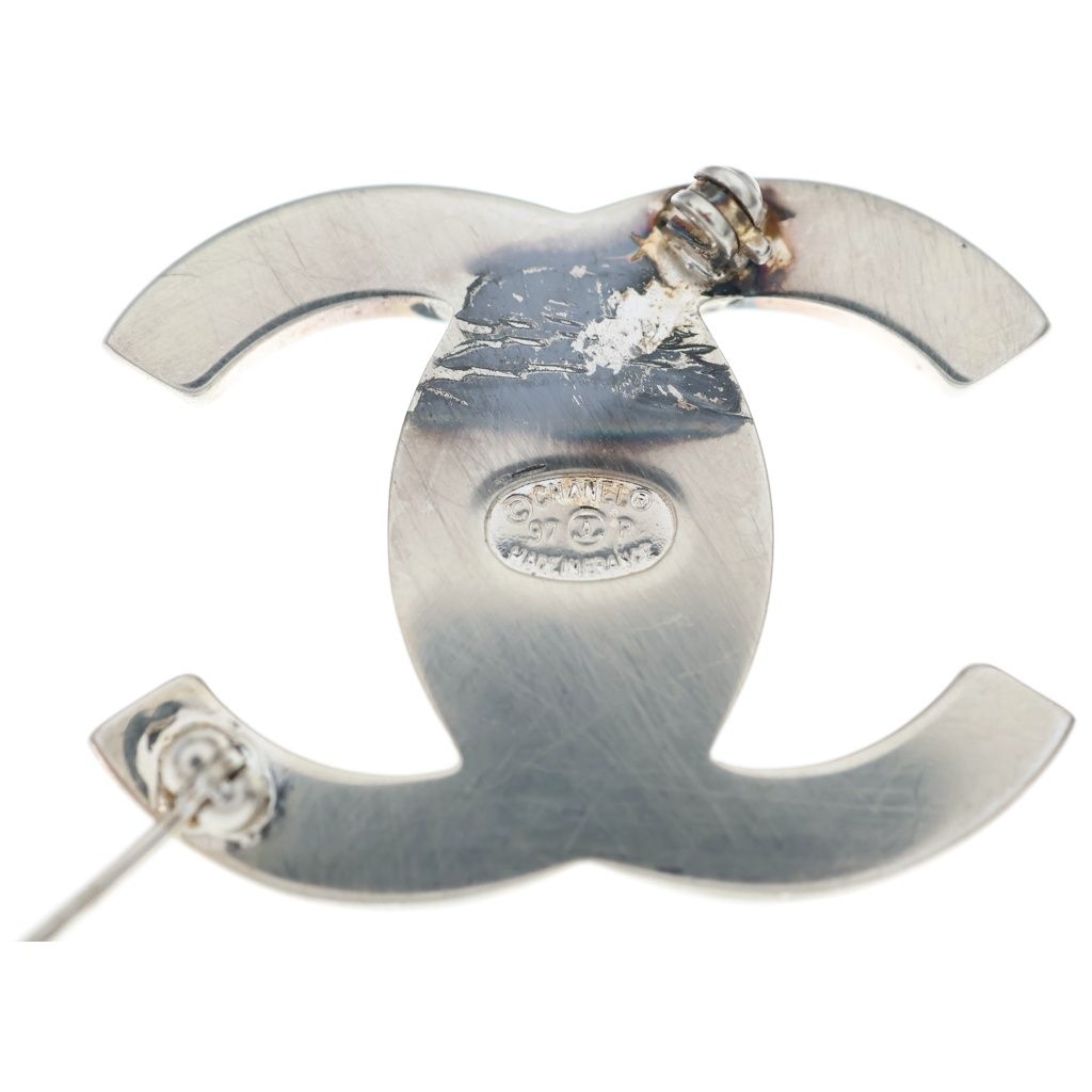 Chanel CC Logo Turnlock Brooch Silver Metal — view 6