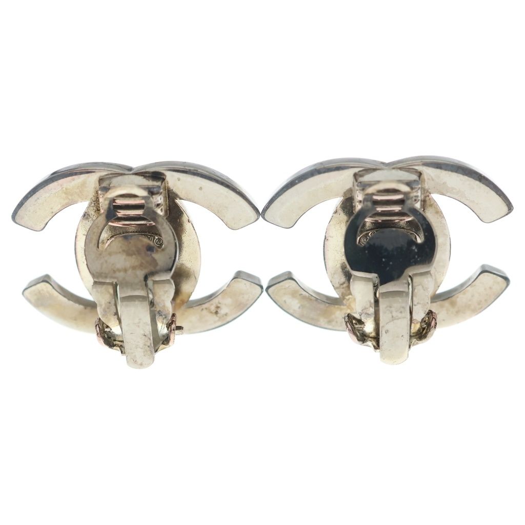 Chanel CC Logo Turnlock Earrings Metal Silver with Bean — view 2