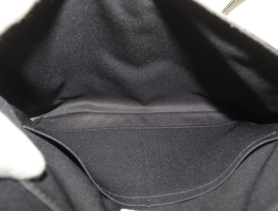 Louis Vuitton Outdoor Messenger Taigarama Shoulder Bag — view 7