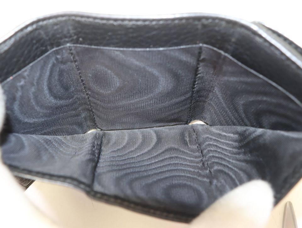 Gucci GG Marmont Leather Trifold Wallet — view 6