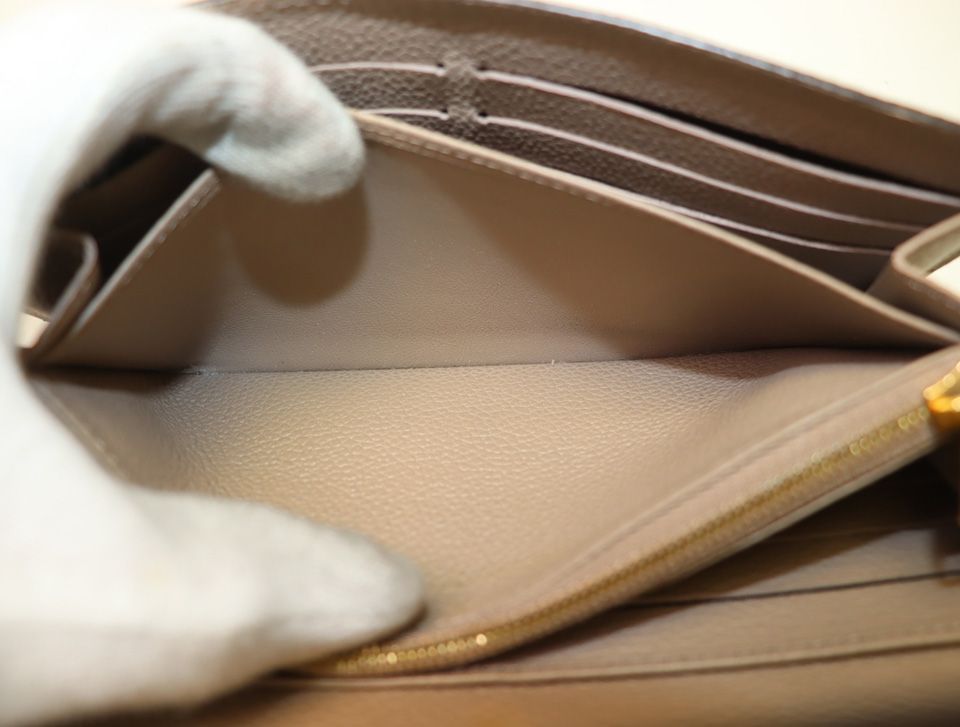 Louis Vuitton Portefeuille Sarah Monogram Empreinte Wallet — view 7