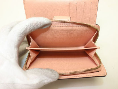 Louis Vuitton Portefeuille Juliette Damier Bifold Wallet — view 7