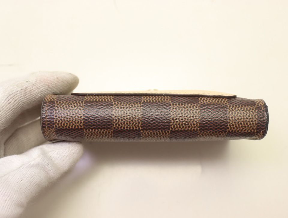 Louis Vuitton Portefeuille Juliette Damier Bifold Wallet — view 3
