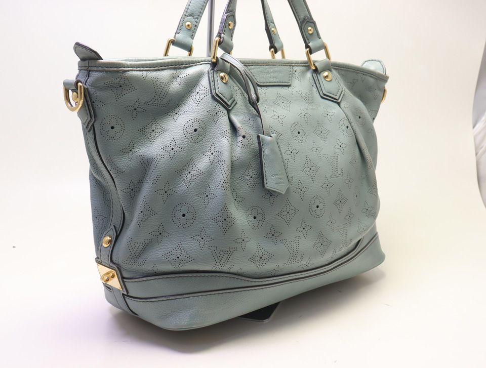 Louis Vuitton Stella PM Mahina 2-Way Handbag — view 4