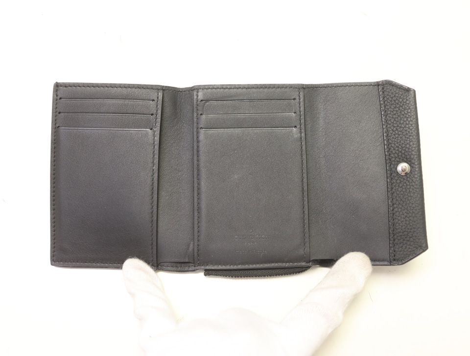 Louis Vuitton Aerogram Portefeuille Pilot Leather Trifold Wallet — view 4