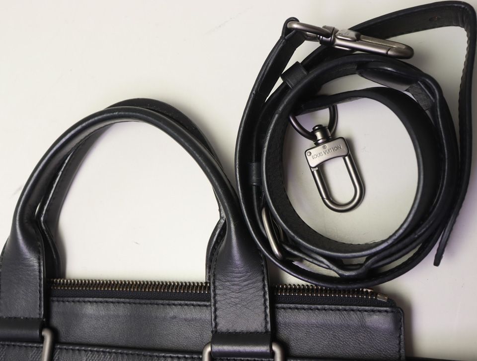 Louis Vuitton Damier Infini 2-Way Daily Tote Bag — view 8
