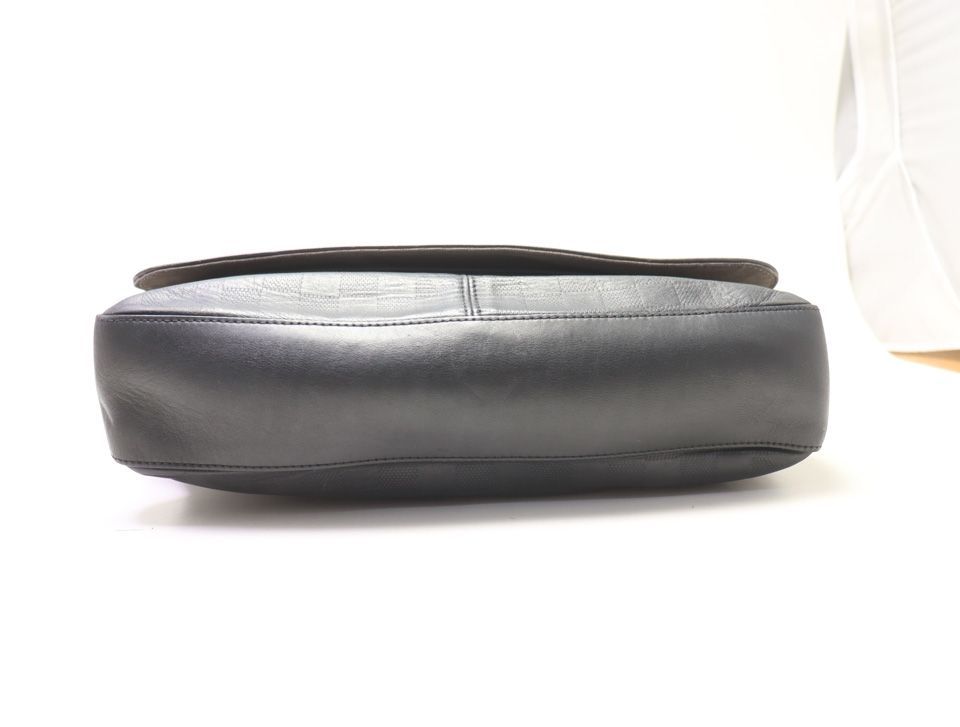 Louis Vuitton Damier Infini District MM Shoulder Bag — view 3