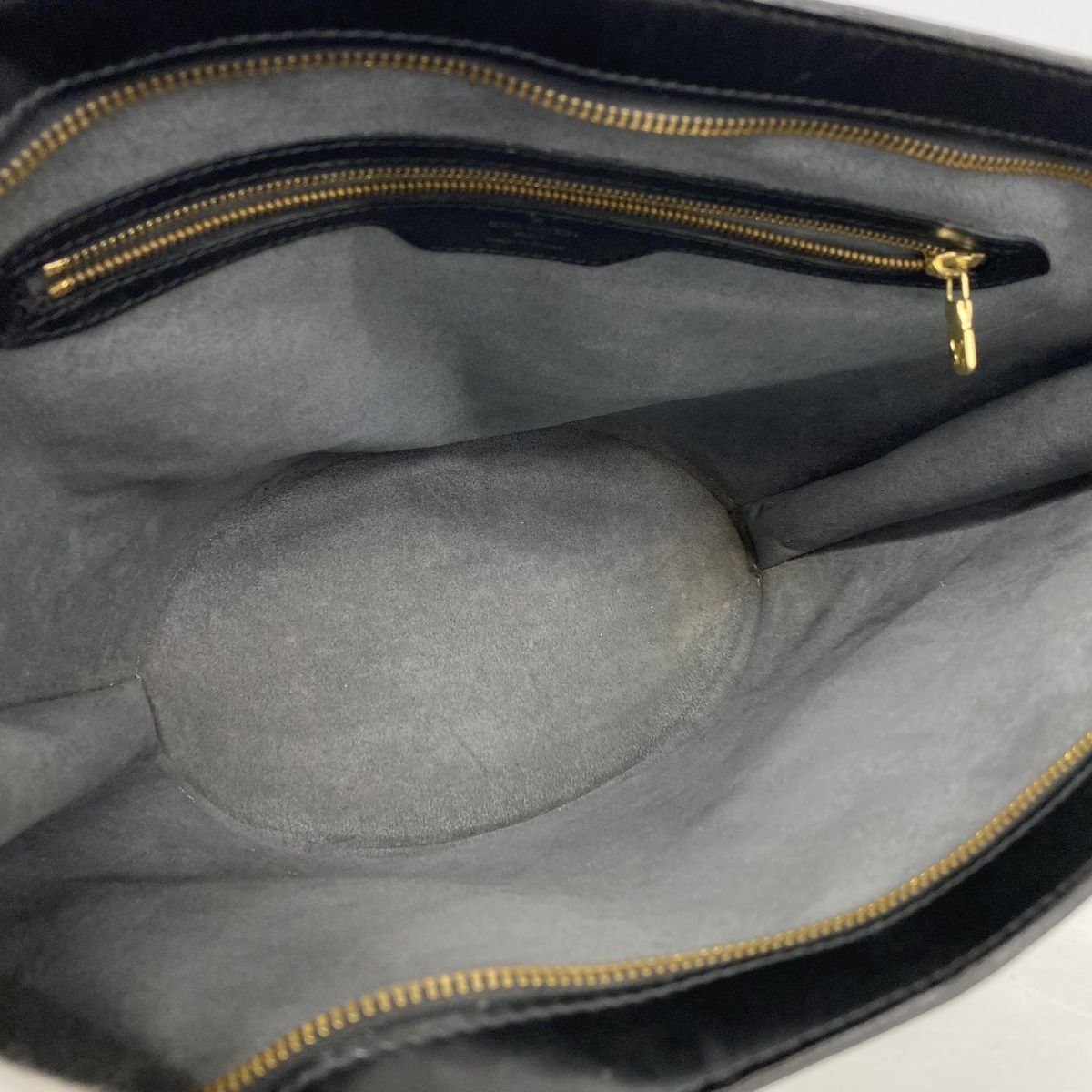 Louis Vuitton Shoulder Bag Epi Saint Jacques Shopping Noir — view 4