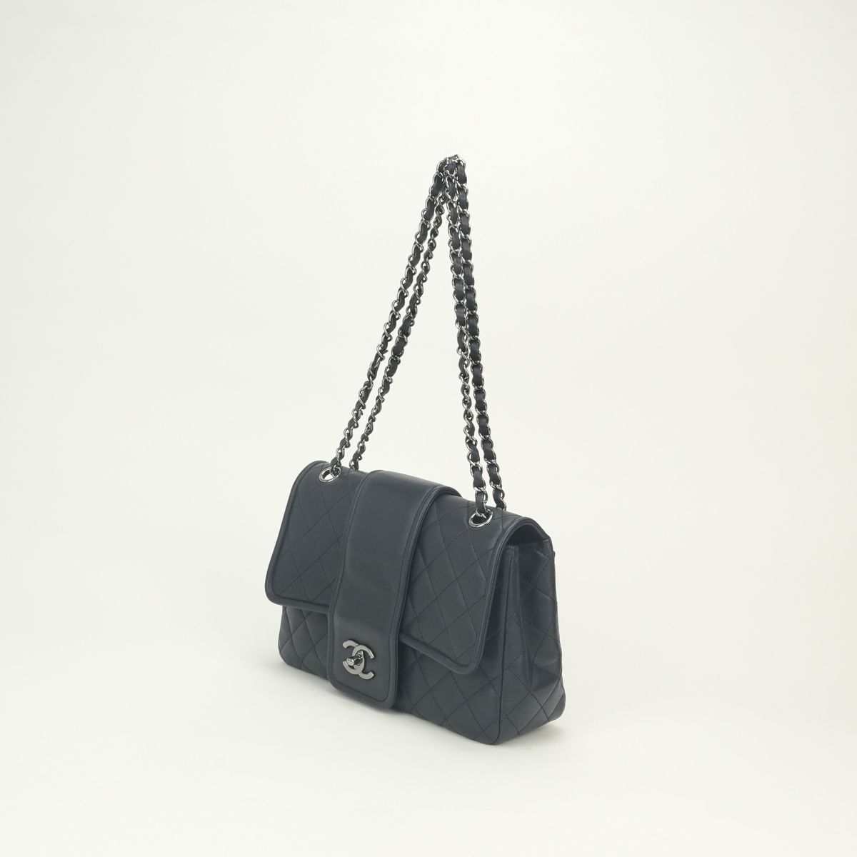 Chanel Quilted Shoulder Bag Lambskin Navy Blue Silver Double Chain S Flap CC — view 2