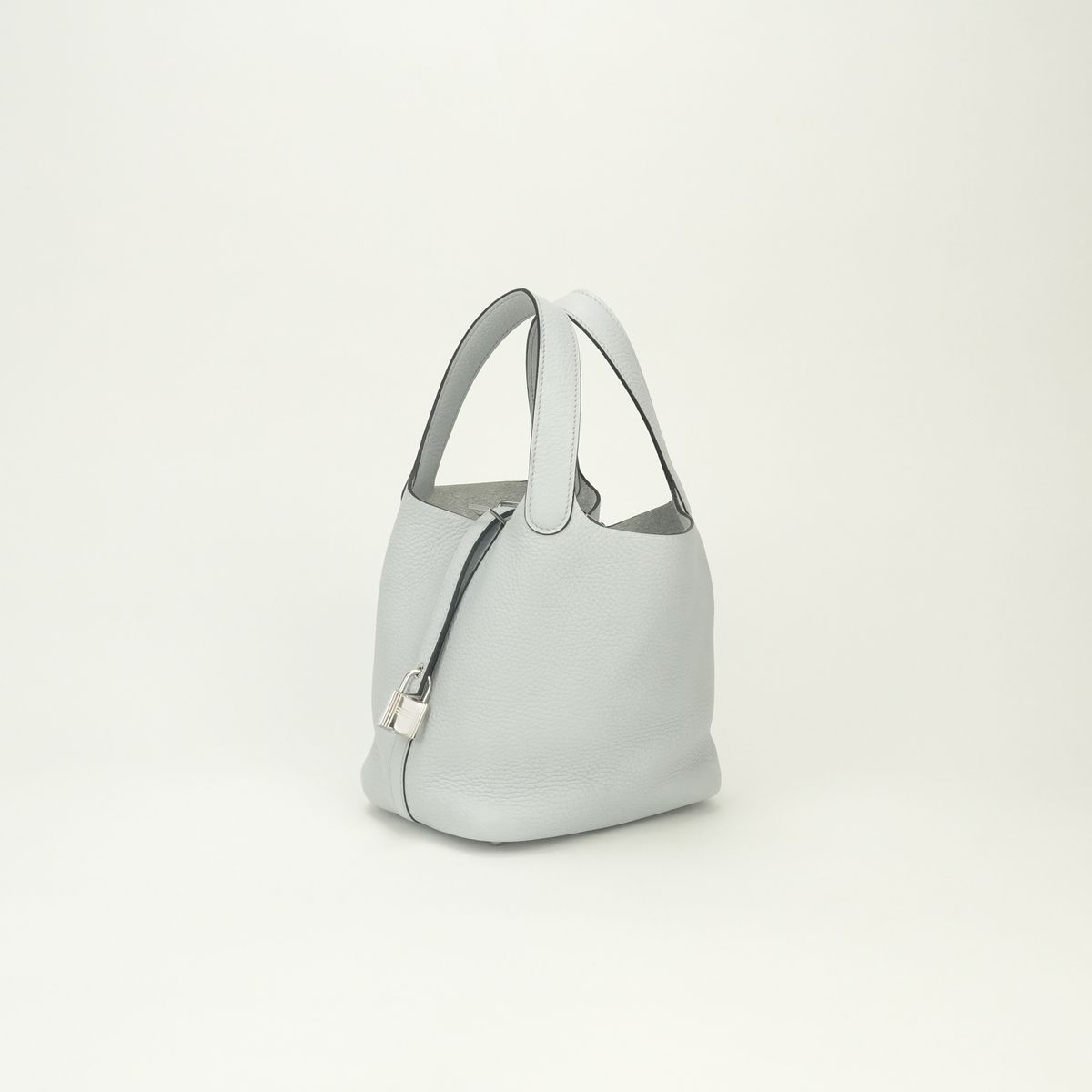 Hermes Picotin Lock PM 18 Tote Bag Taurillon Clemence Blue Pale Bleu P le Light — view 2