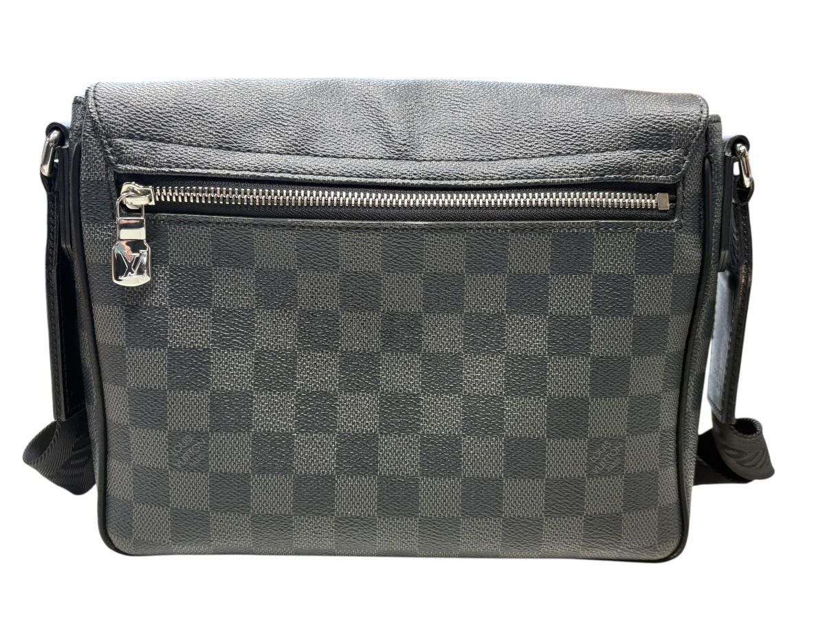 Louis Vuitton District PM Shoulder Bag Damier Graphite — view 4