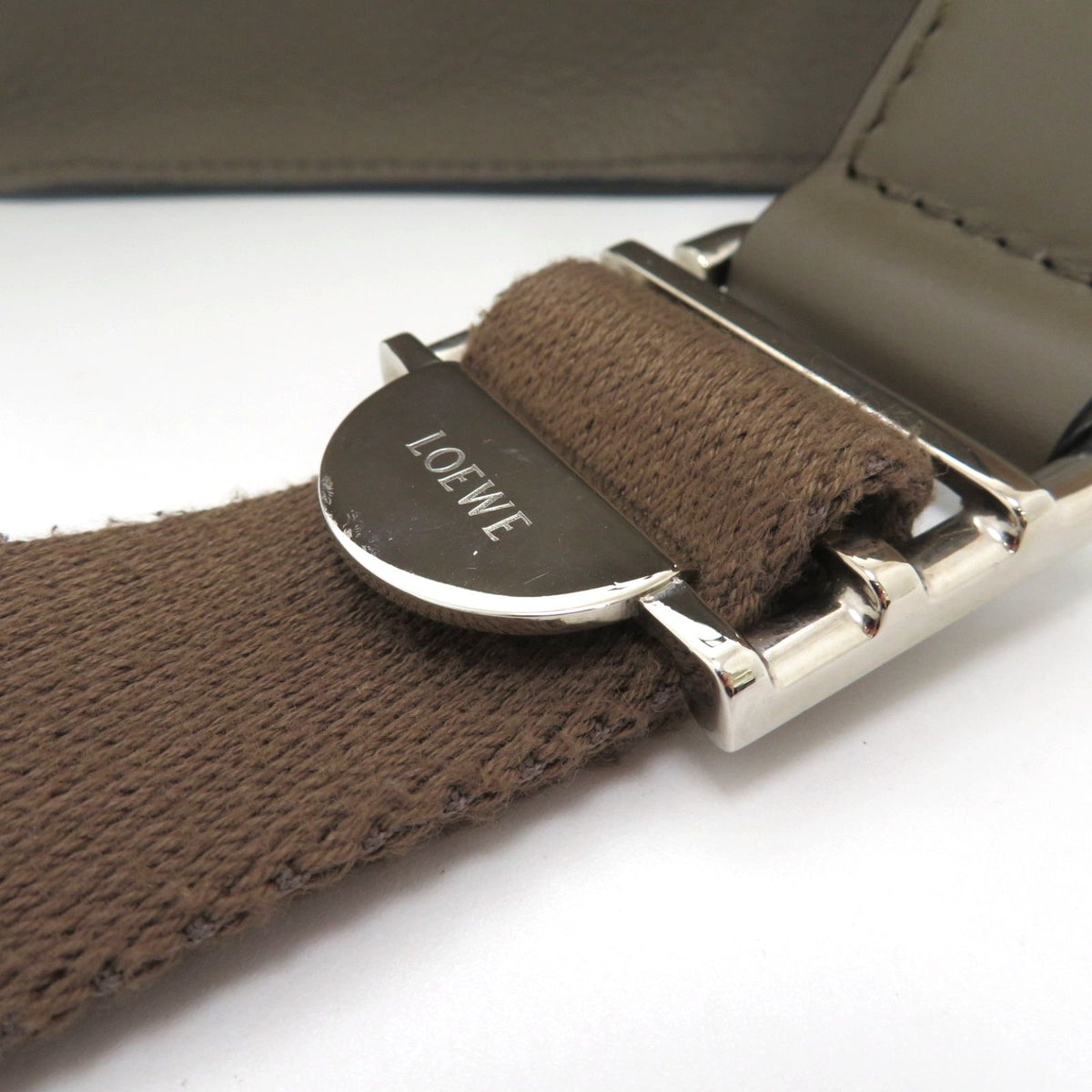 Loewe Military Bum Bag Leather Khaki — view 3