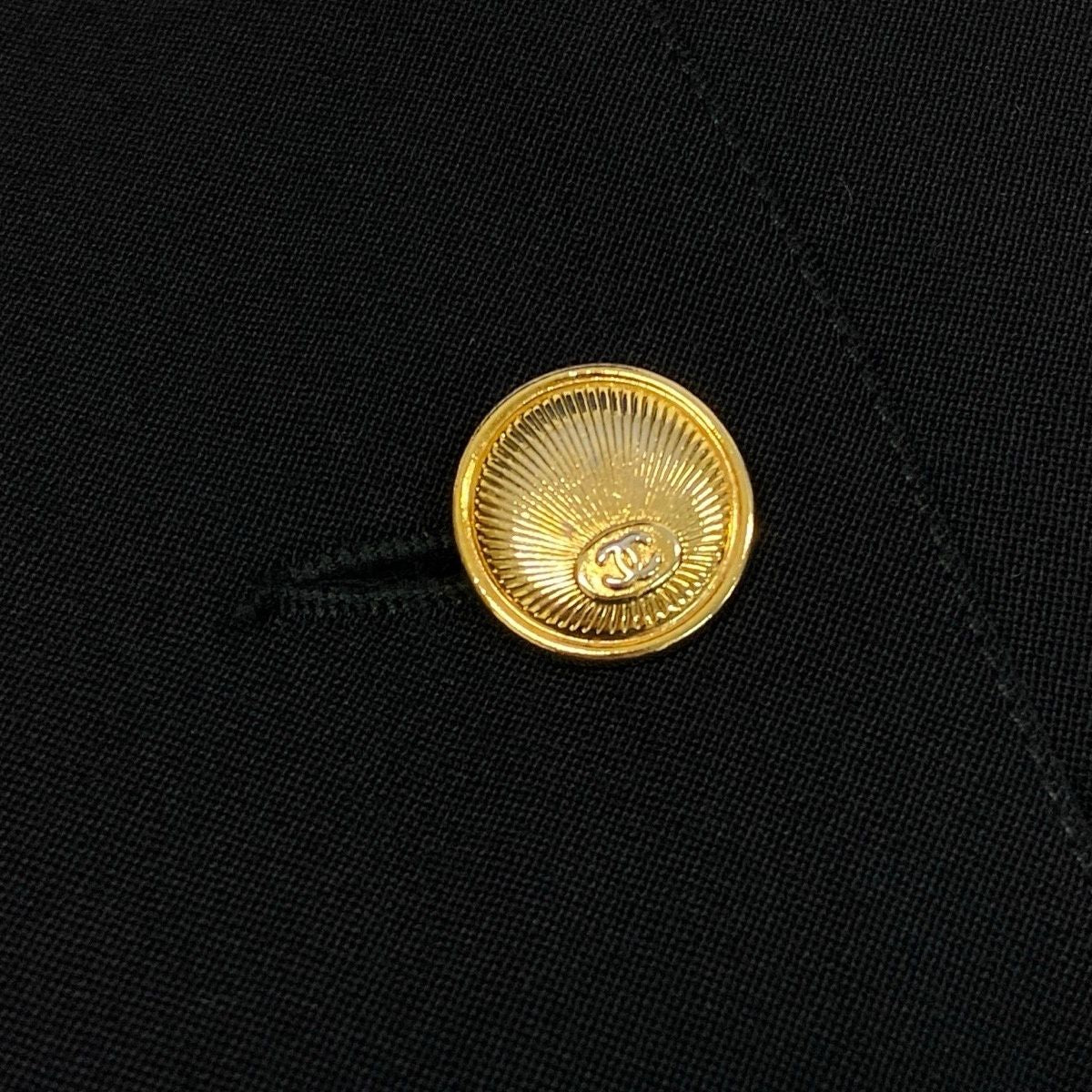 Chanel CC Button Asymmetrical Jacket CC Vintage Blazer Black — view 7