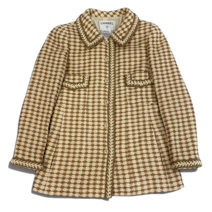 Chanel 00A Houndstooth Dot Pattern Button Tweed Coat Vintage Polka Dot Beige — view 2