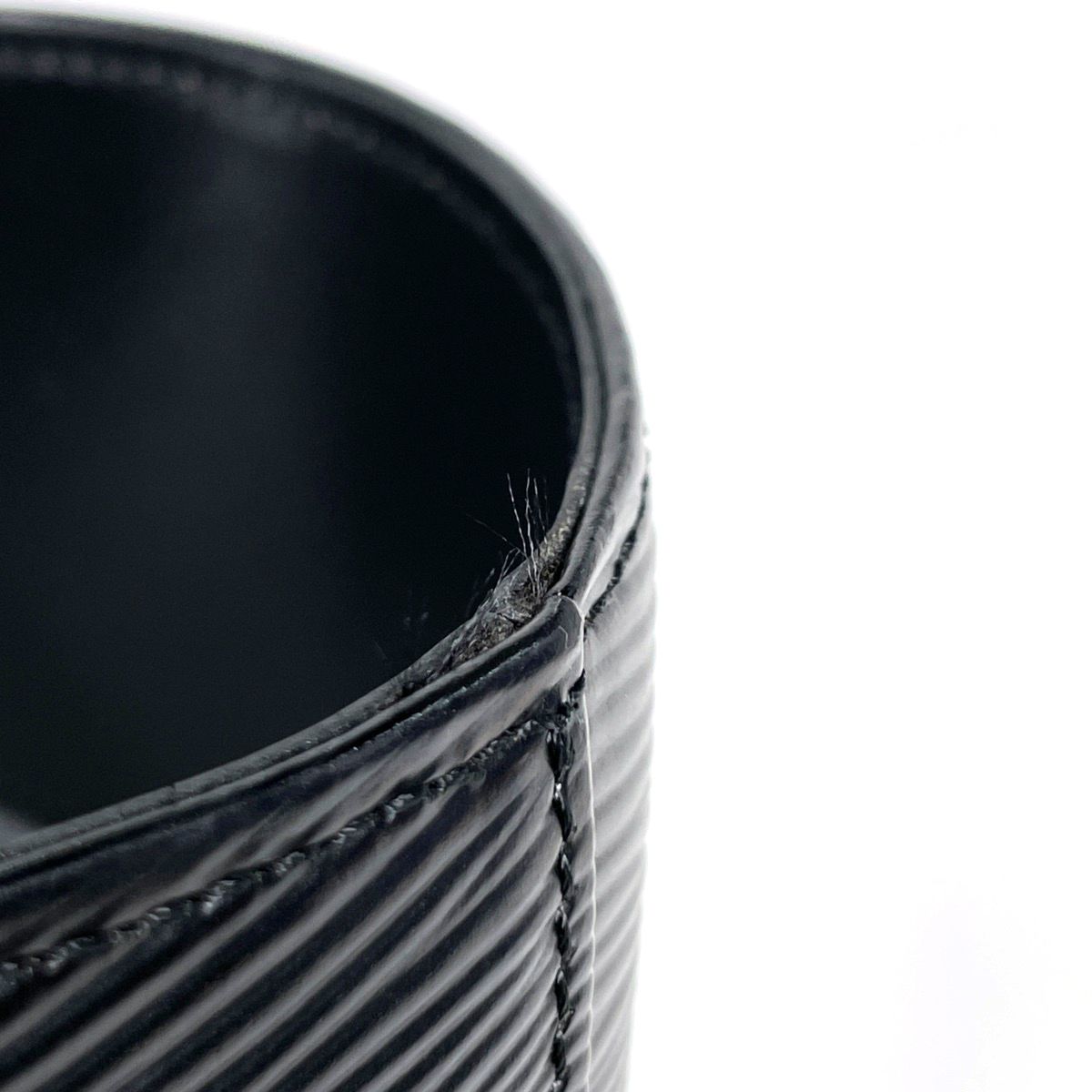Louis Vuitton Nocturne Handbag Epi Noir — view 4