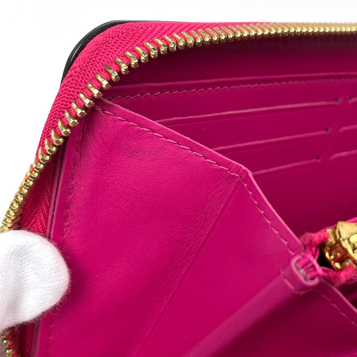 Louis Vuitton Zippy Wallet Zip Around Patent Monogram Vernis Fuchsia — view 5