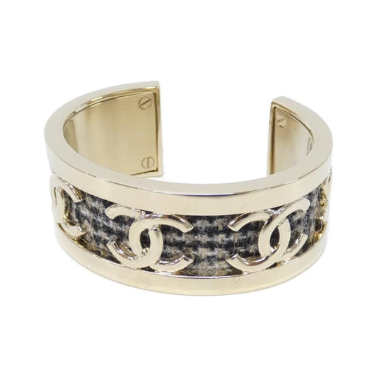 Chanel Bangle Bracelet Gold