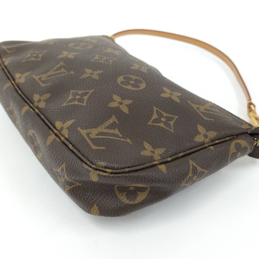 Louis Vuitton Pochette Accessoires Pouch Monogram — view 4