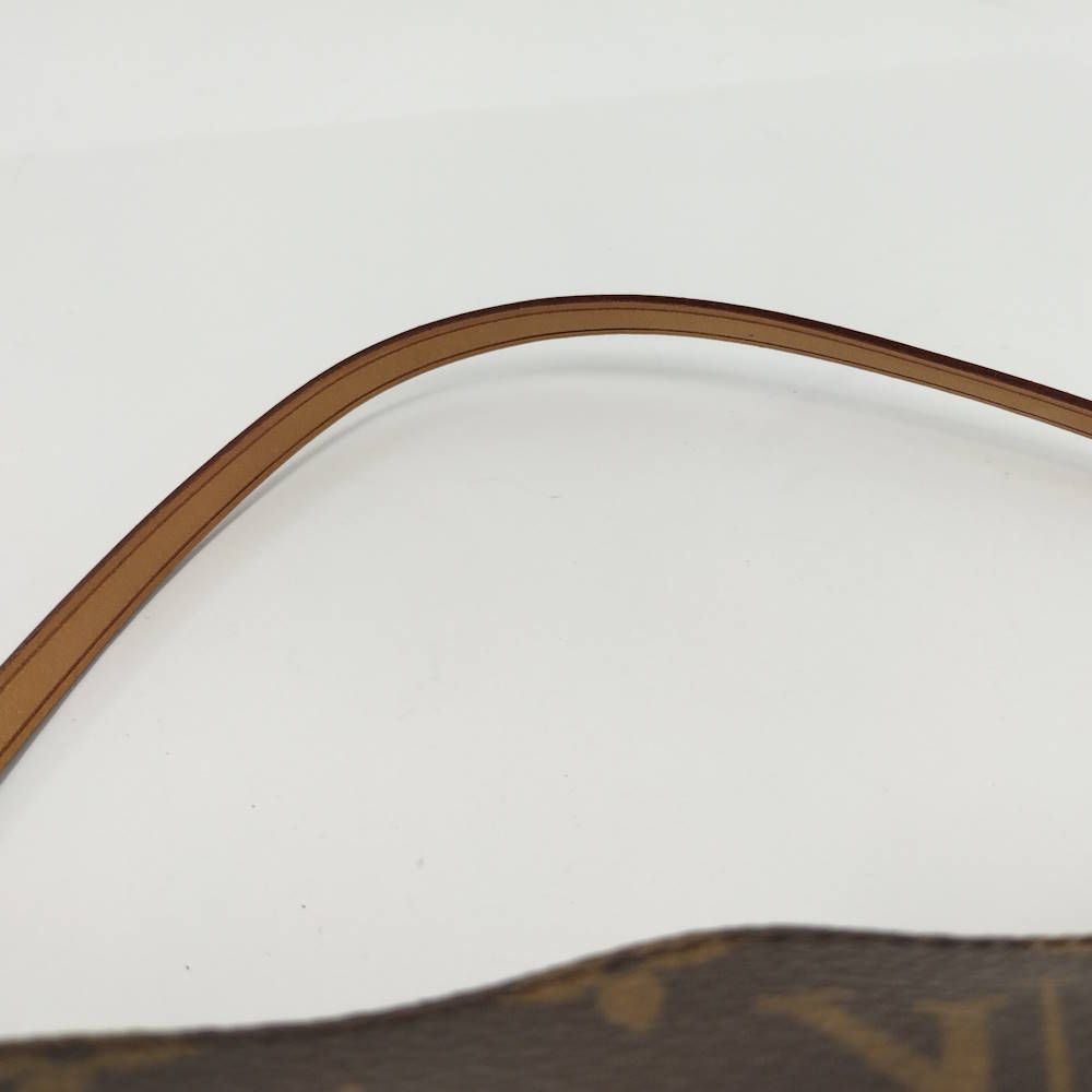 Louis Vuitton Pochette Accessoires Pouch Monogram — view 8