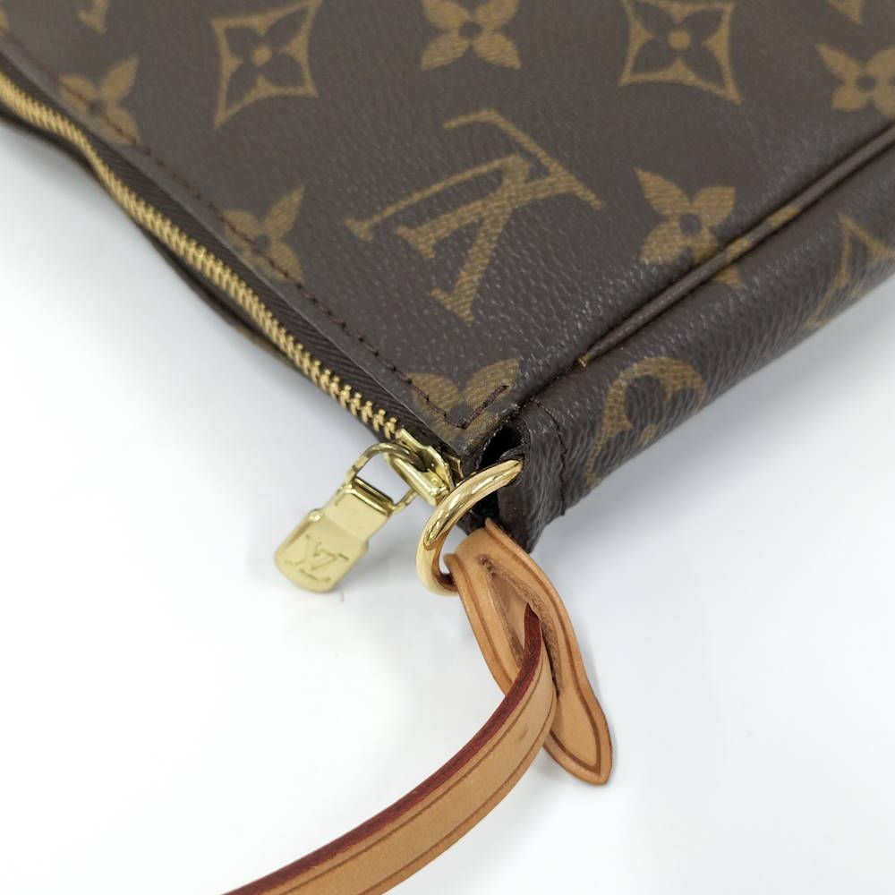 Louis Vuitton Pochette Accessoires Pouch Monogram — view 5