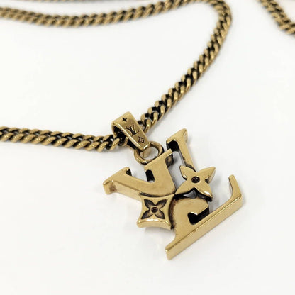 Louis Vuitton Pendant Monogram Lowe LV Logo Gold Plated — view 5