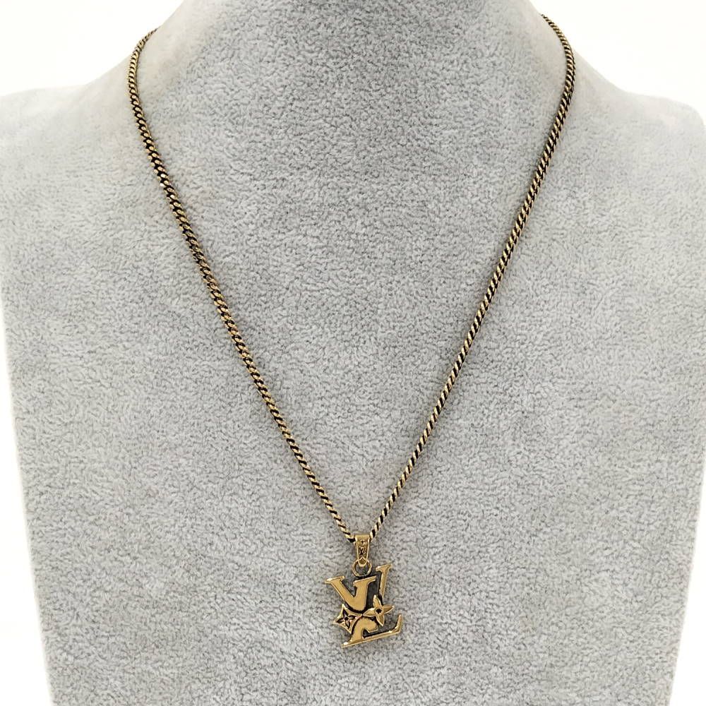 Louis Vuitton Pendant Monogram Lowe LV Logo Gold Plated — view 8