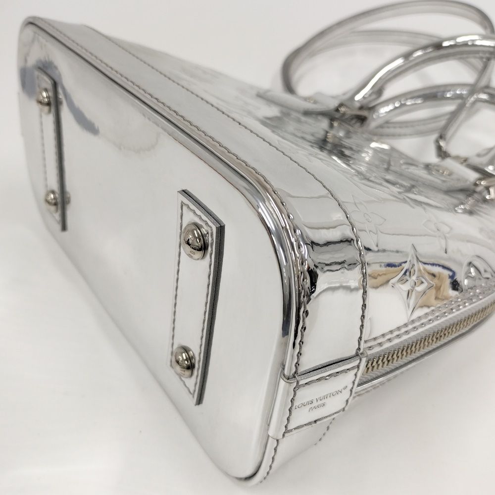 Louis Vuitton 2-Way Shoulder Bag Alma BB Monogram Miroir Silver — view 3