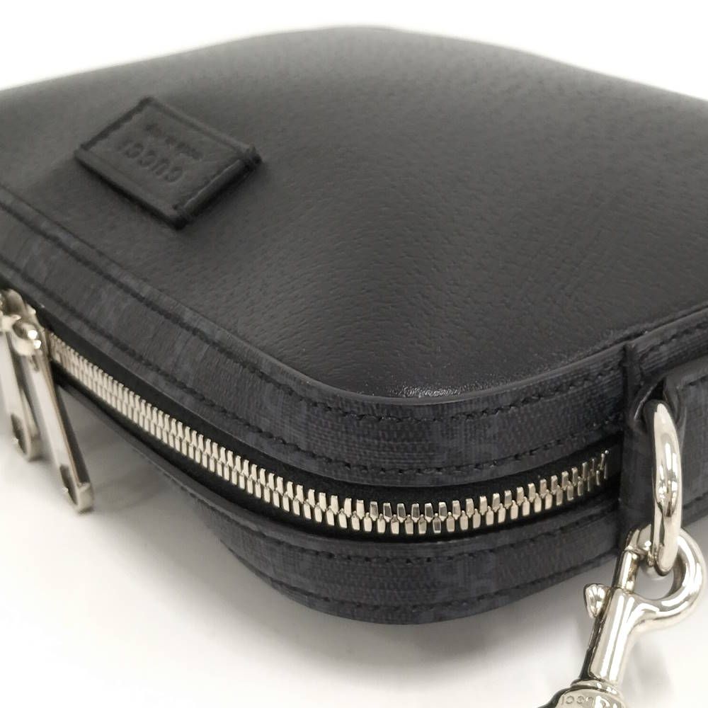 Gucci GG Supreme Cross Belt Bag — view 3