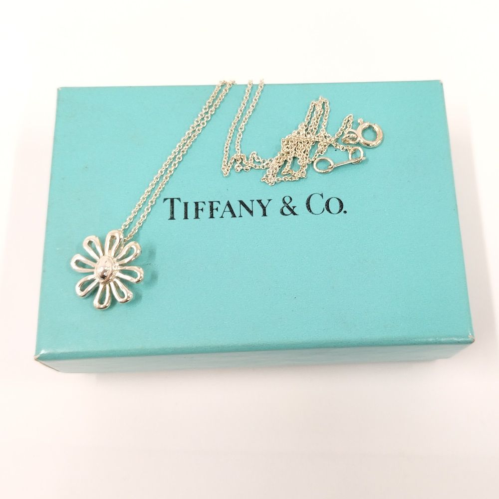 Tiffany & Co Flower Daisy Necklace — view 7