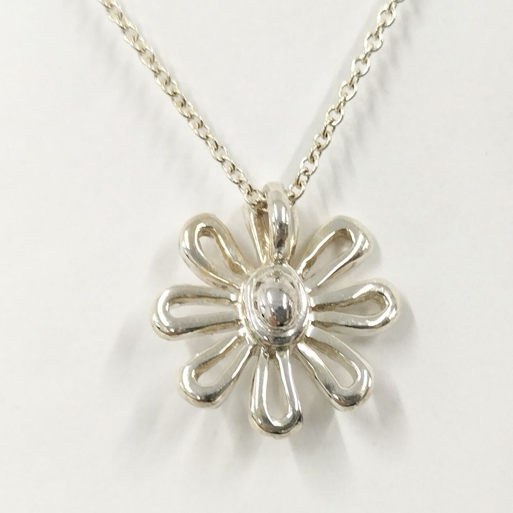 Tiffany & Co Flower Daisy Necklace — view 2