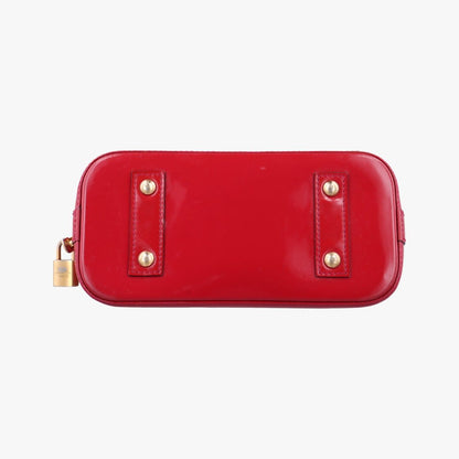 Louis Vuitton Alma BB Pomme D'amour Vernis Handbag — view 3