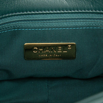 Chanel CC Logo Chanel 19 Dixneuf Quilted Chain Shoulder Bag Dark Green Gold — view 5