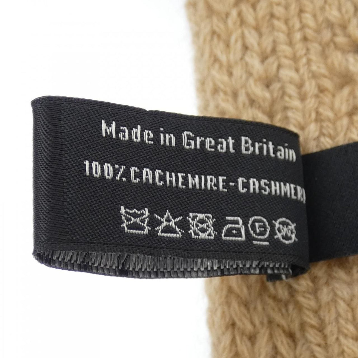 Chanel Scarf Beige — view 3