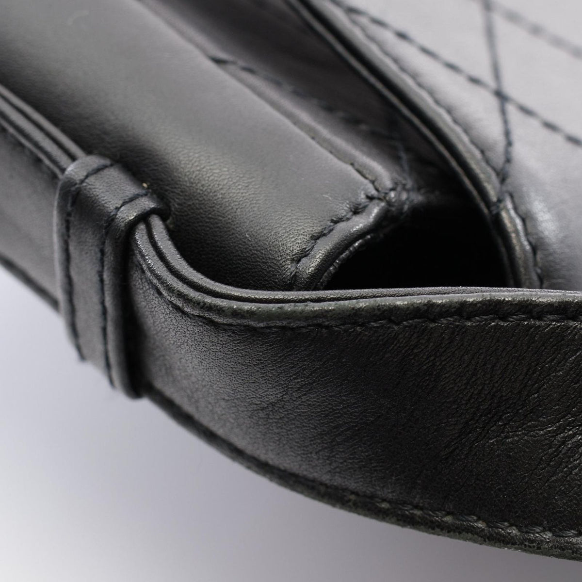Chanel Shoulder Bag Quilted Black Leather — view 8