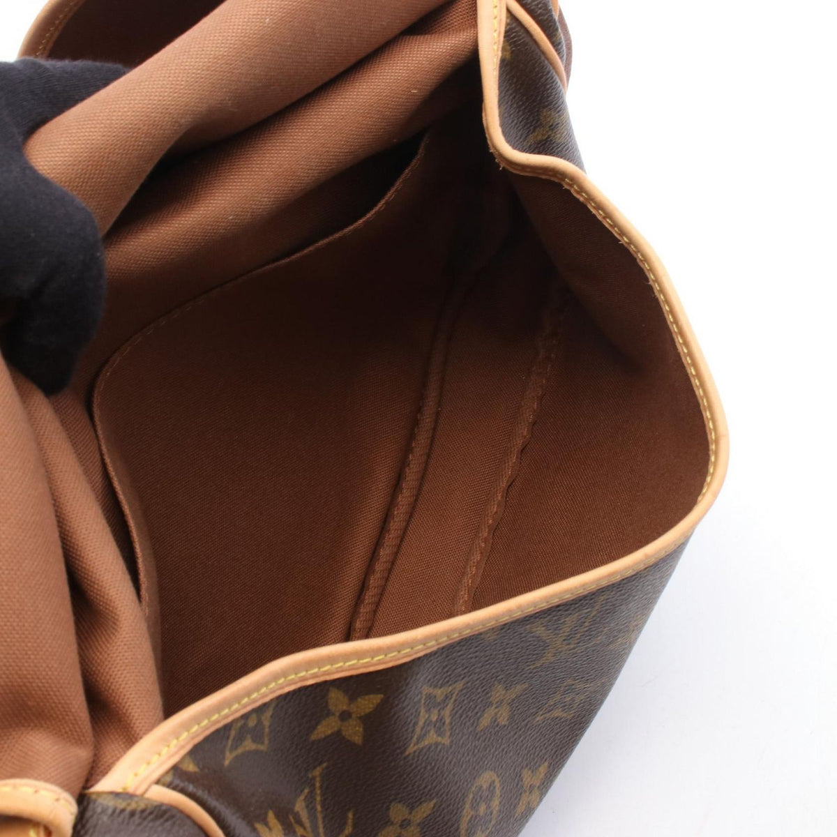 Louis Vuitton Shoulder Bag Saumur 30 Monogram Leather — view 4