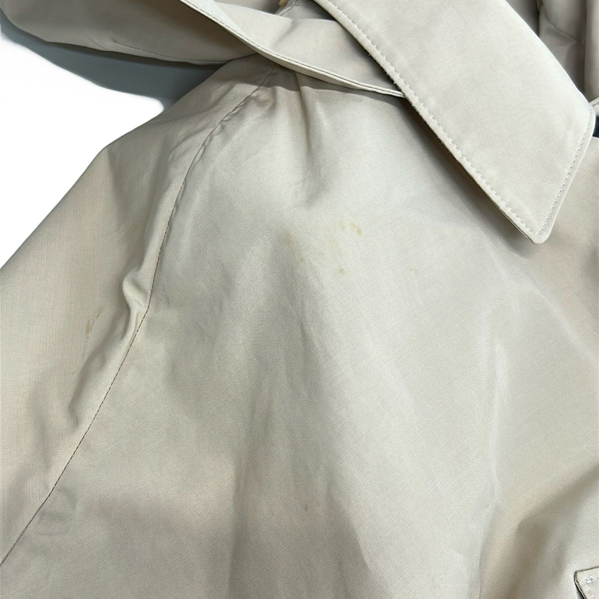 Prada Poncho S Beige — view 6