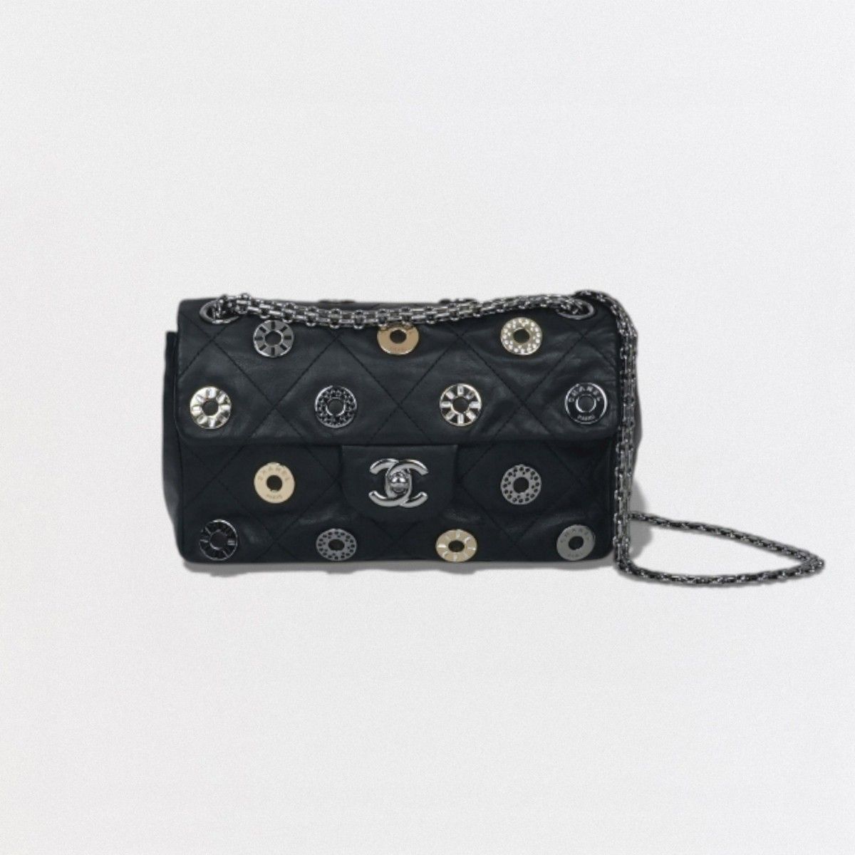 Chanel Quilted Shoulder Bag Calfskin Black Silver Chain CC Logo Turnlock Single