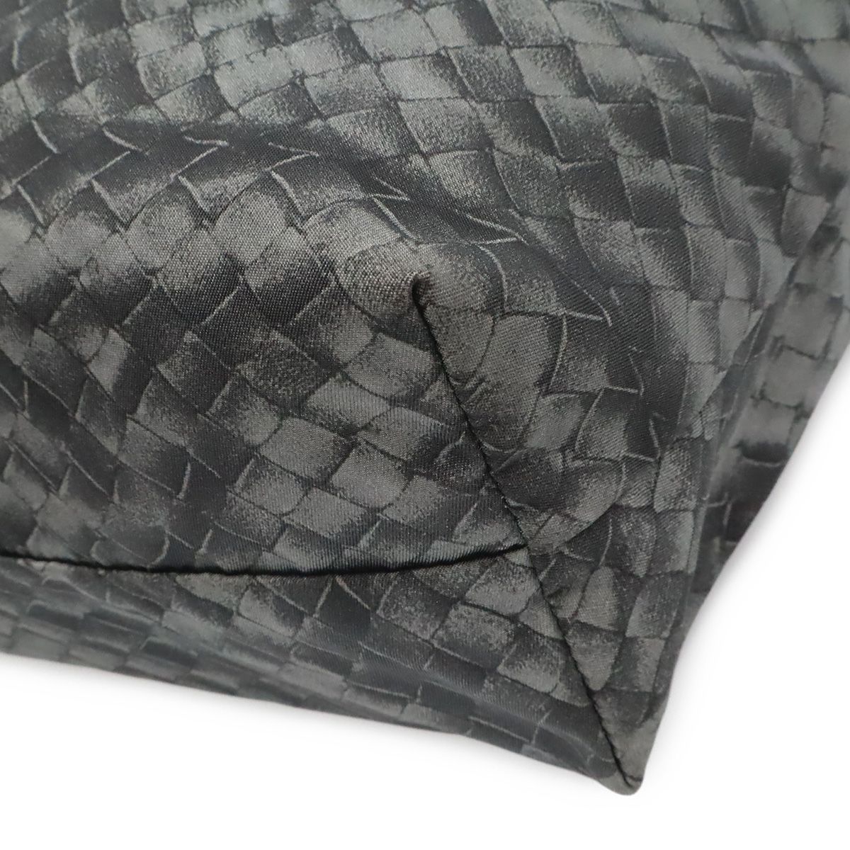 Bottega Veneta Intreccio Illusion Tote Shoulder Bag Nylon Leather Gray Charm — view 3