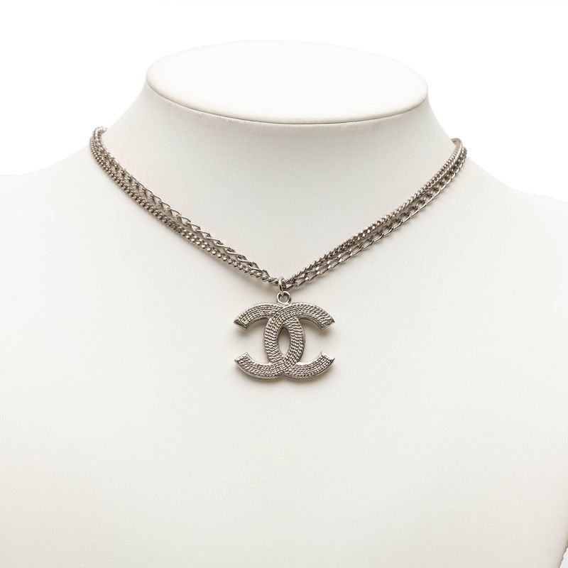 Chanel CC Logo Chain Pendant 06P Silver Metal — view 6